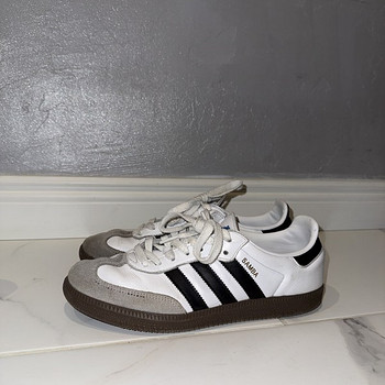 Adidas tossud