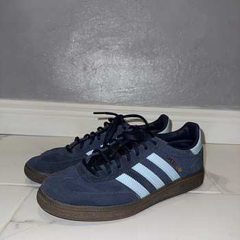 Adidas tossud