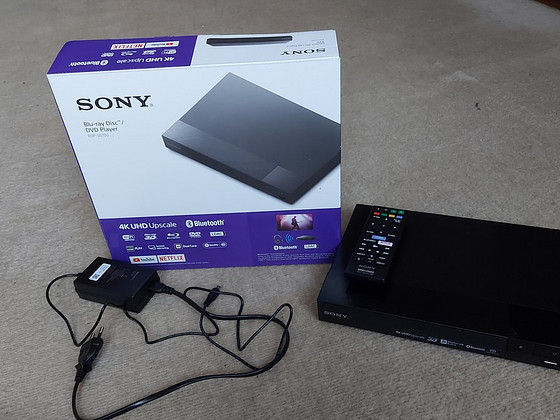 Sony BDP-S6700 player