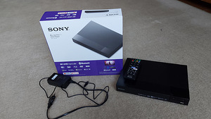 Sony BDP-S6700 player (1 foto / 2)