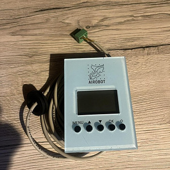 Настенный пульт управления Airobot