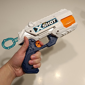 Пистолеты X-shot, 2 штуки (2 фото из 2)