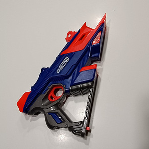 Auto mäng Nerf Nitro (1 foto / 2)