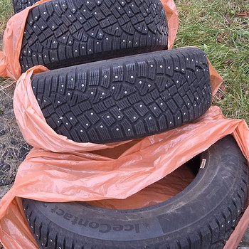 Naastrehvid Continental IceContact2 225/60 R18