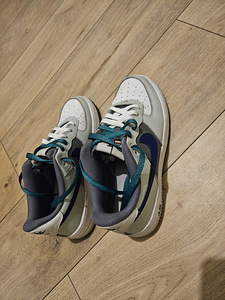 Кроссовки Nike Air (1 фото из 5)