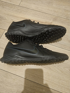 Astro pitch Nike football boots (3 foto / 4)