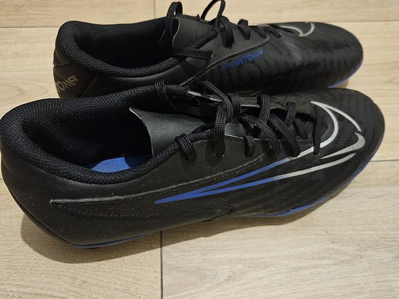 Футбольные бутсы Nike phantom