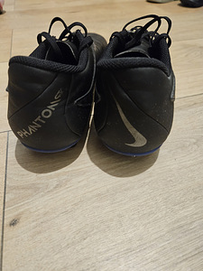 Футбольные бутсы Nike phantom (2 фото из 5)