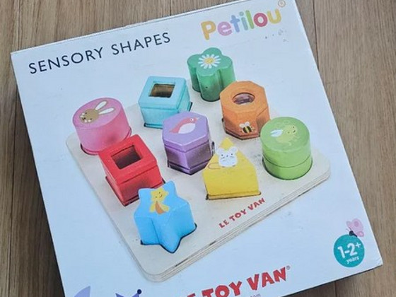 Le Toy Van, Petilou Suur kujundipusle meelte arendamiseks