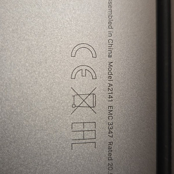 (Doesn't work) 2019 macbook pro 16 inch - for spare parts