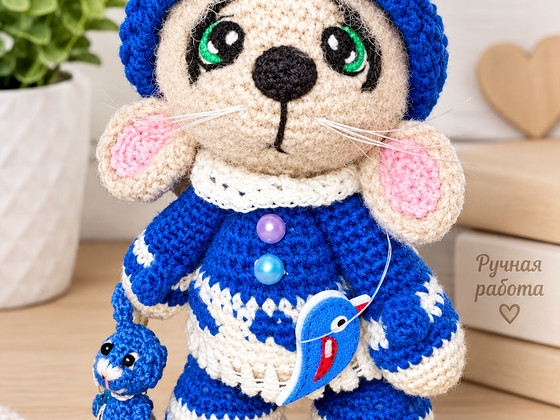 Игрушка мышонок