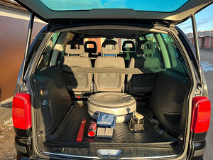 Volkswagen Sharan (9 фото из 9)