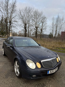 MERCEDES-BENZ E220 CDI (1 фото из 6)