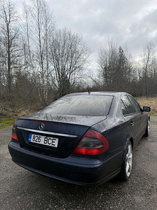 MERCEDES-BENZ E220 CDI (3 фото из 6)