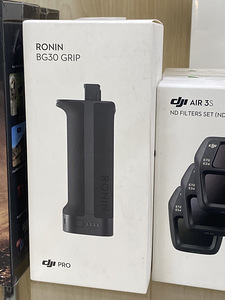 Bg30 handle for ronin rs4 pro/rs5 (1 foto / 3)