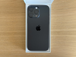 Apple iPhone 16 Pro Max Black Ti 256GB heas korras. Aku 90% (2 foto / 9)