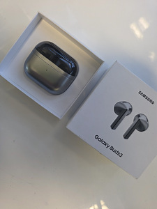 Samsung Galaxy Buds 3 серый (1 фото из 3)