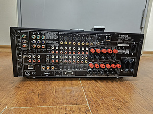 Yamaha RX-V3900 Audio Video Receiver (4 foto / 5)