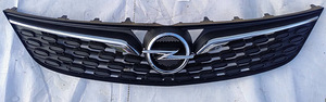 Opel Astra K 39130501 ülemine radiaatorivõre (1 foto / 1)