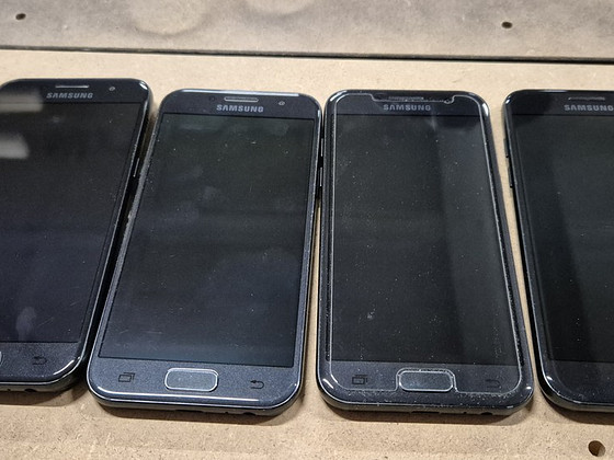 Samsung A5 telefonid varuosadeks, kogus 4.