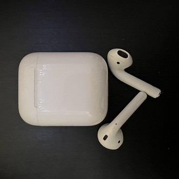 Apple AirPods