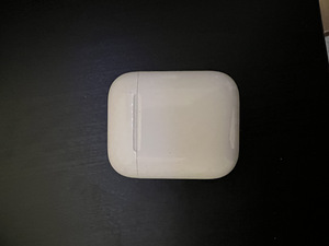 Apple AirPods (2 foto / 2)