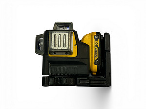 Akuristlaser DeWalt DCE089D1G + Aku 2,0Ah (2 foto / 5)