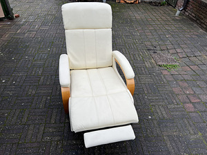 Nahast Tugitool (5 foto / 5)