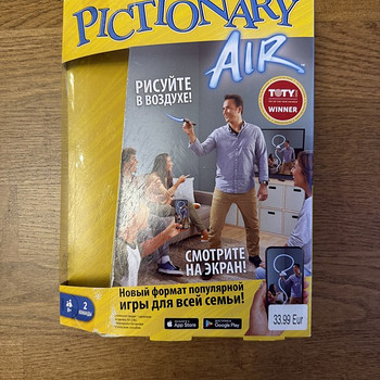 Интерактивная игра для всей семьи Pictionary Air новая
