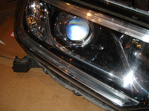 Parempoolne esituli Honda CR-V Navy 2015 (2 foto / 3)