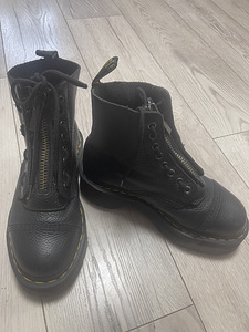 Dr Martens saapad (1 foto / 6)