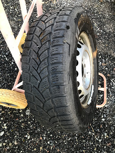 235/65 r16c 115r ratas (1 foto / 3)