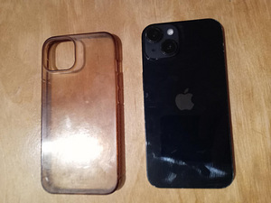 iPhone 14 (2 foto / 2)
