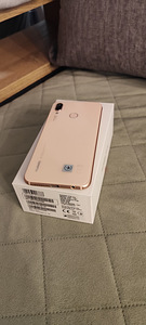 HUAWEI P20lite roosa (2 фото из 3)