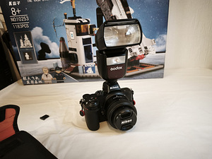 Nikon Z5 kaamera ja Godox V860 llln välklamp (2 foto / 10)