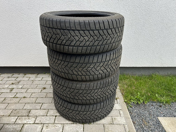 Шины Dunlop Winter Sport 5 SUV 255/45 R20
