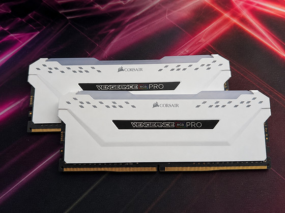 CORSAIR VENGEANCE RGB PRO 16Gb DDR4 3600MHz