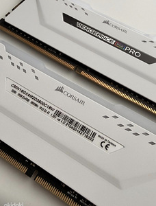 CORSAIR VENGEANCE RGB PRO 16Gb DDR4 3600MHz (3 foto / 3)