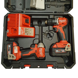 Аккумуляторные дрели Milwaukee M18 BLCPP2A + чемодан (3 фото из 5)