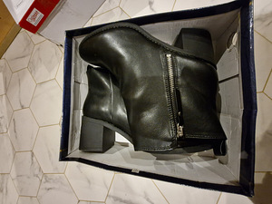 Новые полусапожки от H&M. Стелька 25 - 25,5 см (7 фото из 7)