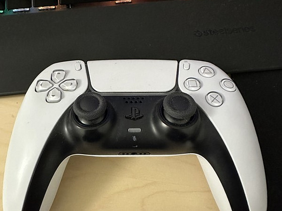 Контроллер PlayStation 5