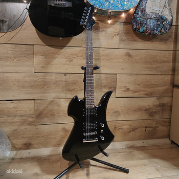 Rock Series Elektrikitarr – Must Võimsus ja Lavaenergia!