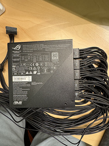 Блок питания ASUS ROG SFX LED Loki 850W PSU (4 фото из 4)