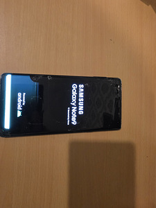 Müün katkise Samsung Note 9 telefoni (1 foto / 2)