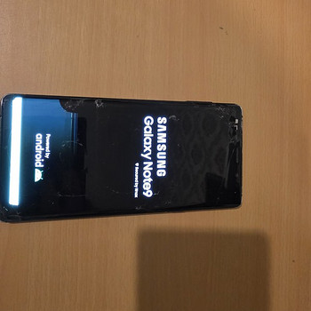 Продам разбитый телефон samsung note 9