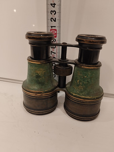 Старинный бинокль (3 фото из 3)