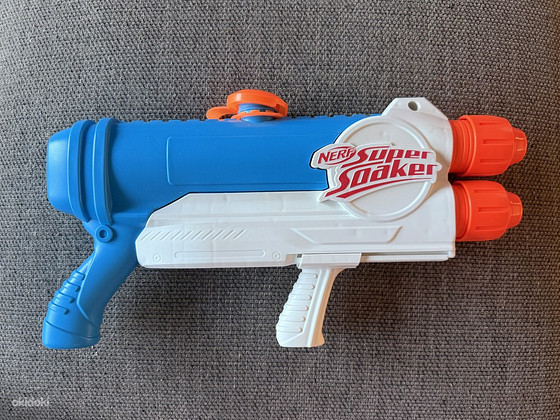 Водяной пистолет Nerf Super Soaker Barracuda