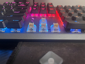 UUS! Msi strike 600 silent (4 foto / 4)