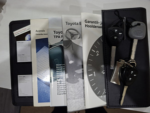 Продам TOYOTA AVENSIS, АВТ SEDAN 2010.г.в. 2.0 бензин 112 kw (9 фото из 9)