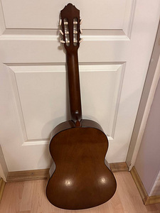 Классическая гитара Yamaha C40 (2 фото из 2)